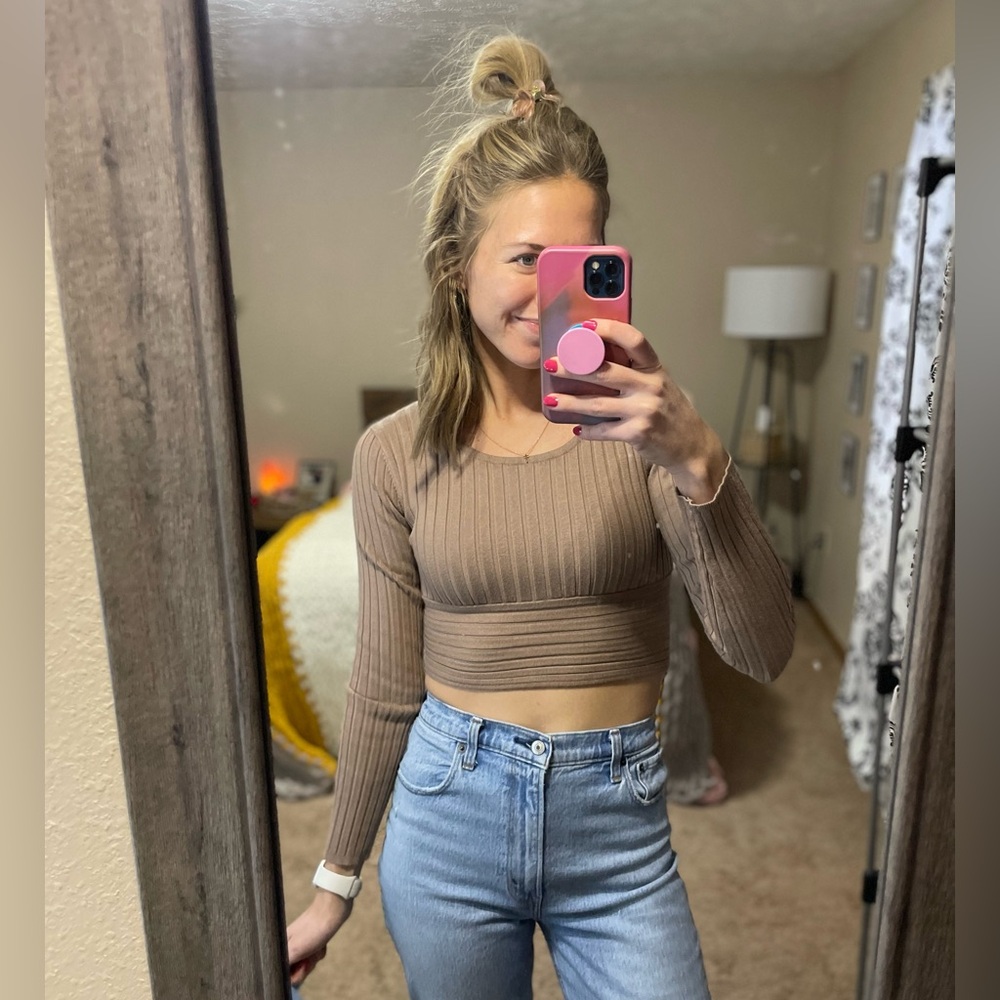 Sweater tie crop top